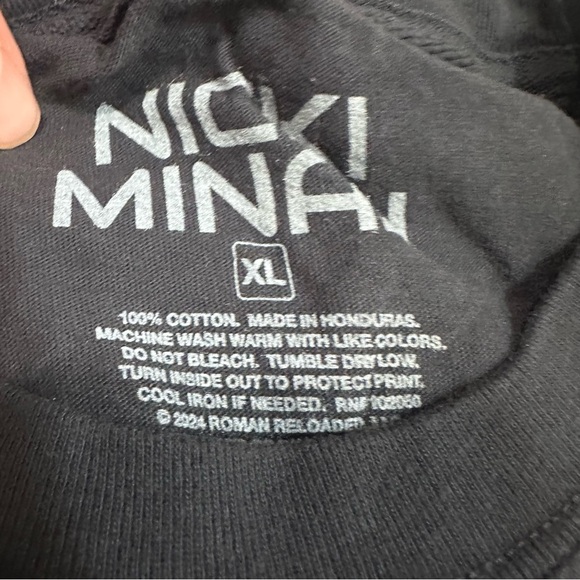 NWOT Nicki Minaj TOUR TEE V2 - Picture 4 of 5